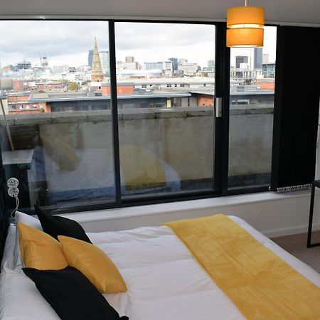 Penthouse - Amazing City Skyline Views - Balcony - Free Extra 2 Hours - Free Parking - Utilita Arena - Bullring Shopping - New St Station- Super King Size Bed Birmingham Exterior foto